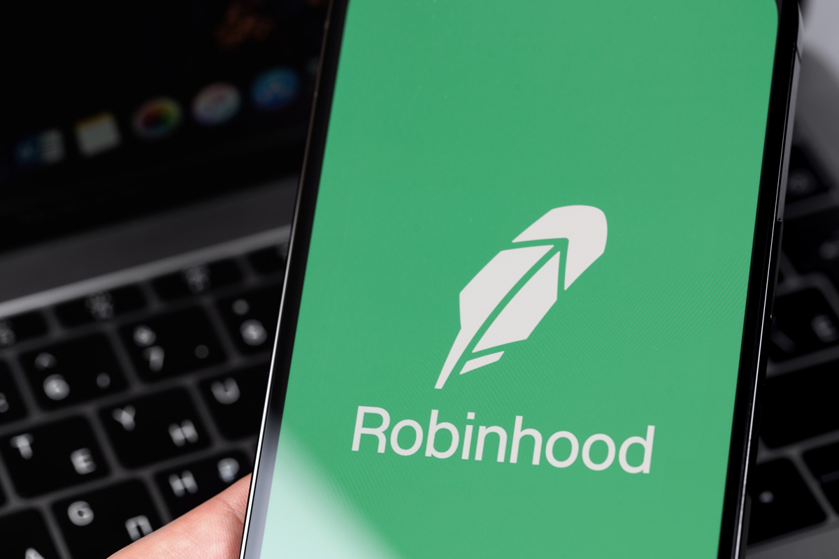 Launching Robinhood app on the phone